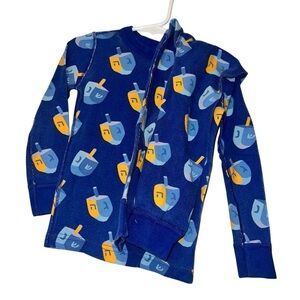 Hanna Andersson Hanukkah Blue Dreidel Print Pajama Set sz 100 US 4